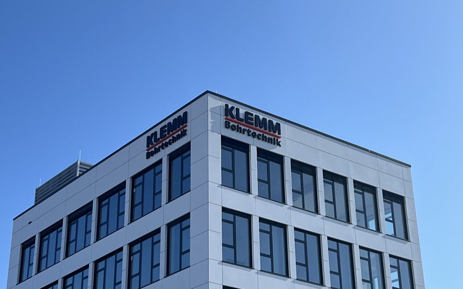 Neubau Industriehalle und Bürogebäude, Klemm Bohrtechnik Hüppcherhammer 2025