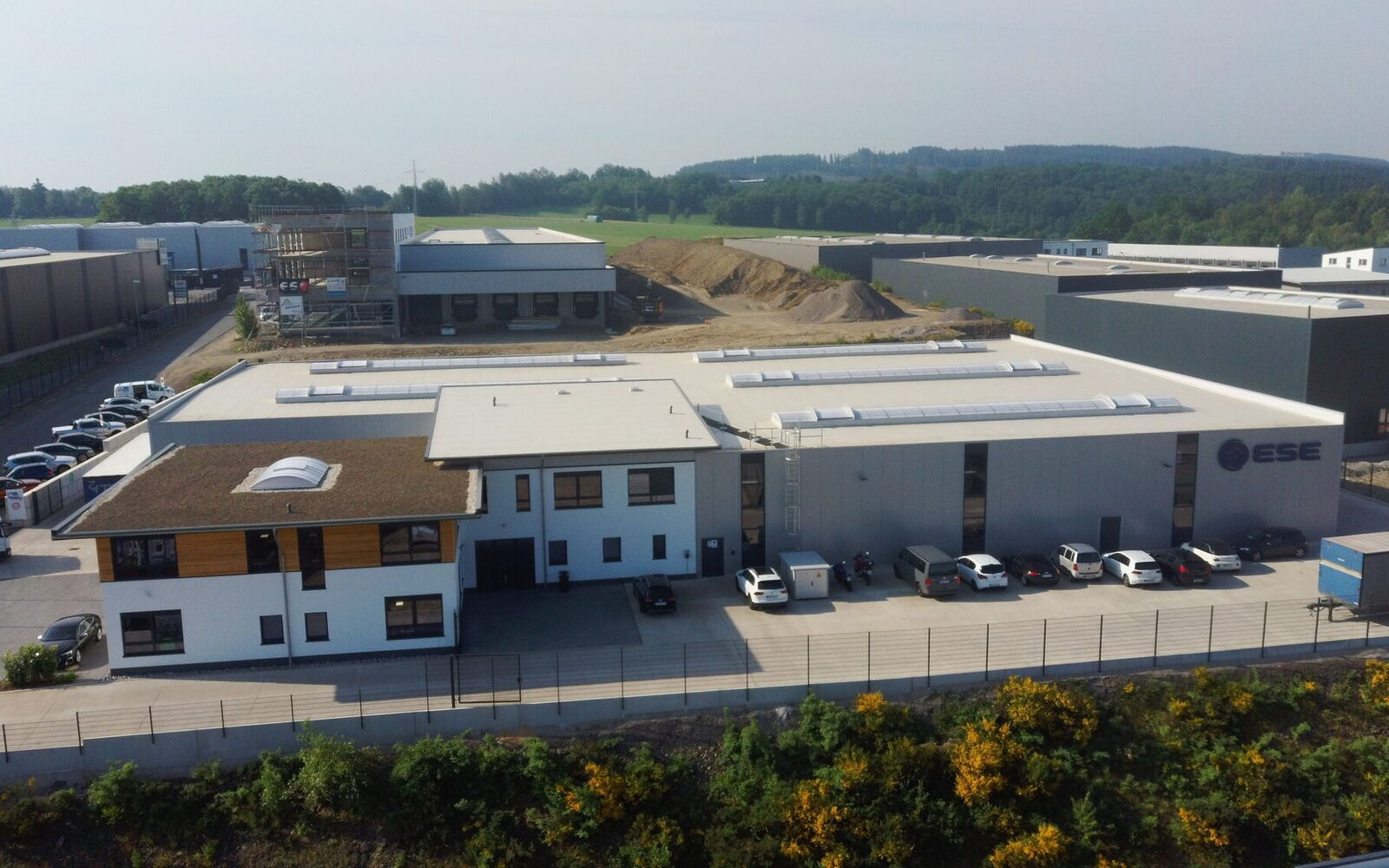 Neubau einer Industriehalle mit Bürogebäude, Olpe-Hüppcherhammer