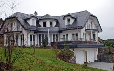 Wohnhaus mit Erdwärme zum Heizen und Kühlen