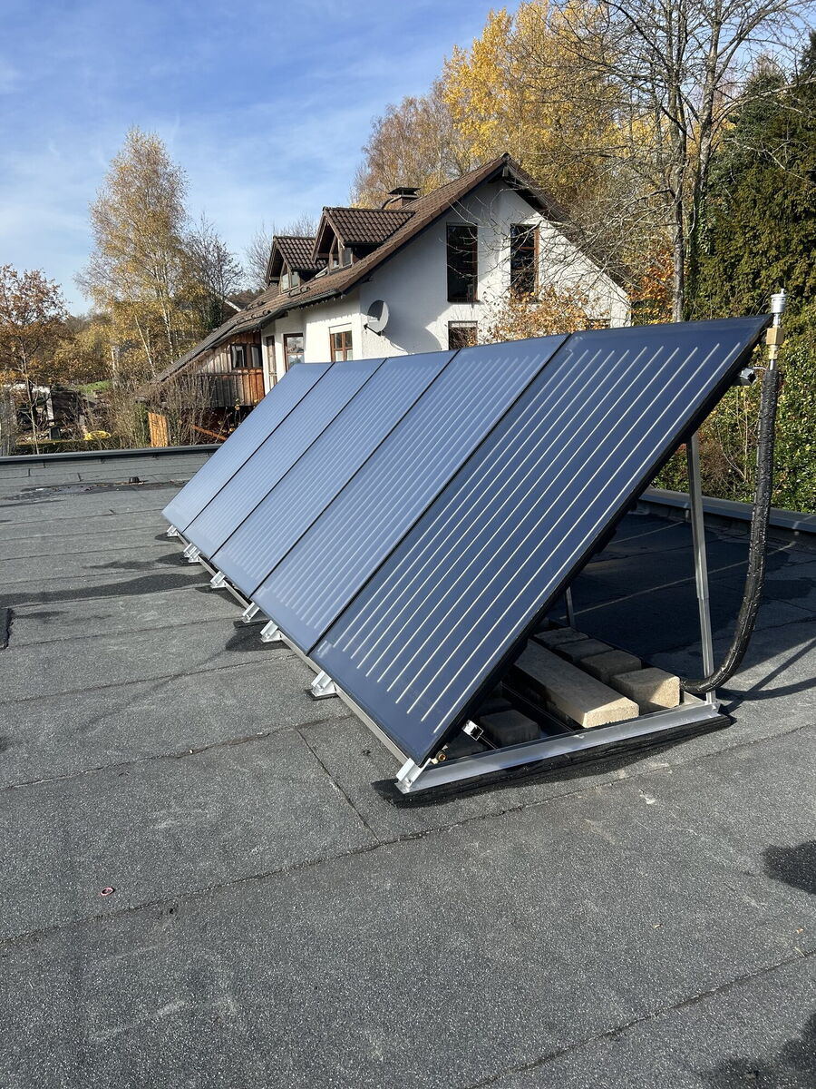 ETA Pelletheizung mit heizungsunterstützender Solaranlage und Pufferspeicher 2025, Bild 3