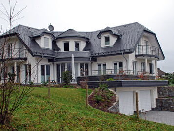 Wohnhaus mit Erdwärme zum Heizen und Kühlen